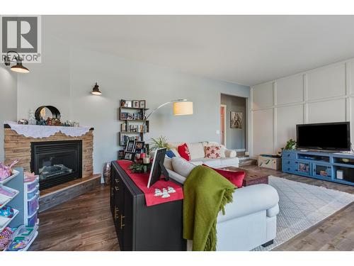 2129 South Lakeside Drive, Williams Lake, BC - Indoor Photo Showing Living Room With Fireplace