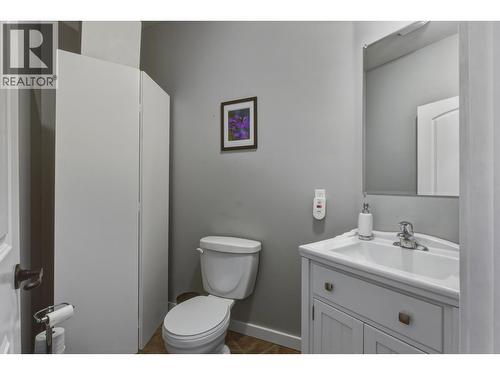 2129 South Lakeside Drive, Williams Lake, BC - Indoor Photo Showing Bathroom