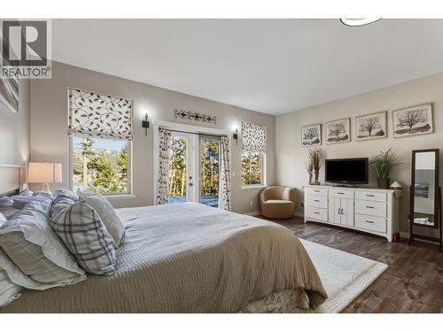 2129 South Lakeside Drive, Williams Lake, BC - Indoor Photo Showing Bedroom