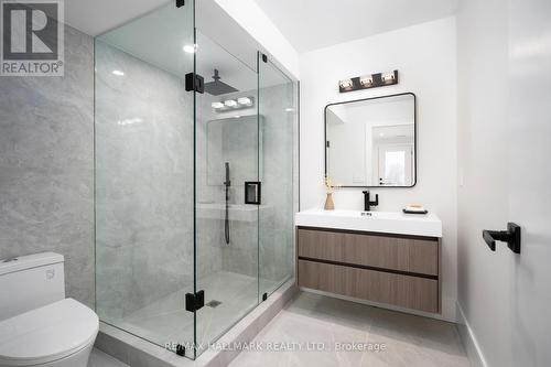 15 Cruikshank Avenue, Toronto, ON - Indoor Photo Showing Bathroom
