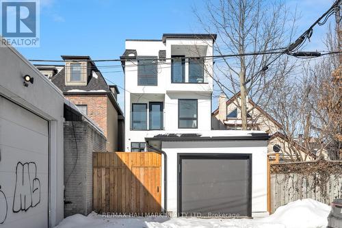 15 Cruikshank Avenue, Toronto, ON - Outdoor