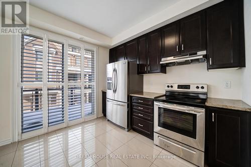 41 - 350 Arthur Bonner Avenue, Markham, ON - Indoor Photo Showing Kitchen With Stainless Steel Kitchen
