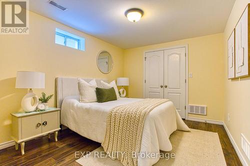 52 Biggs Avenue, Hamilton, ON - Indoor Photo Showing Bedroom