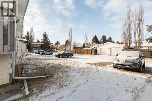 3, 2402 23 Street N, Lethbridge, AB - Outdoor