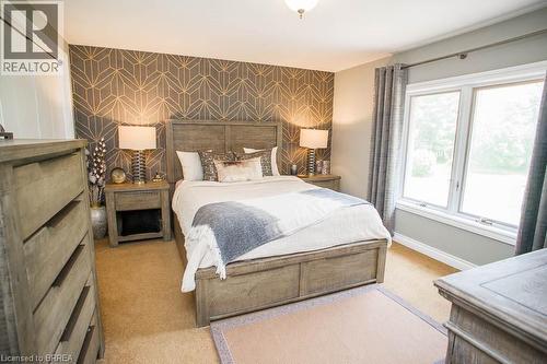 92 Highland Drive, Brantford, ON - Indoor Photo Showing Bedroom