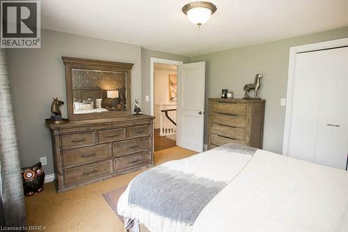 92 Highland Drive, Brantford, ON - Indoor Photo Showing Bedroom