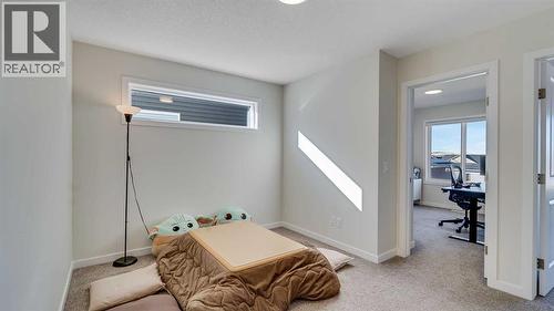 18 Amblehurst Path Nw, Calgary, AB - Indoor