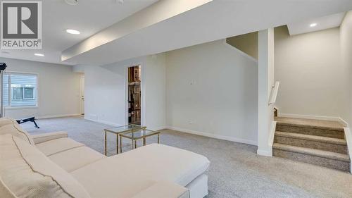 18 Amblehurst Path Nw, Calgary, AB - Indoor Photo Showing Other Room