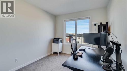 18 Amblehurst Path Nw, Calgary, AB - Indoor Photo Showing Office