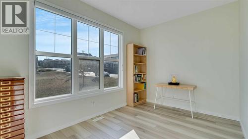 18 Amblehurst Path Nw, Calgary, AB - Indoor Photo Showing Other Room