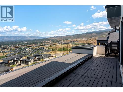 1016 Emslie Street, Kelowna, BC - Outdoor With View