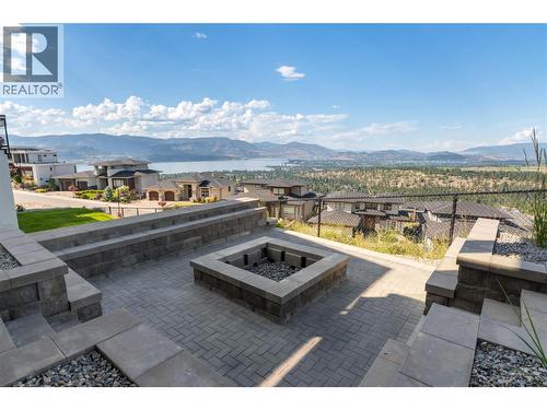 1016 Emslie Street, Kelowna, BC - Outdoor With View