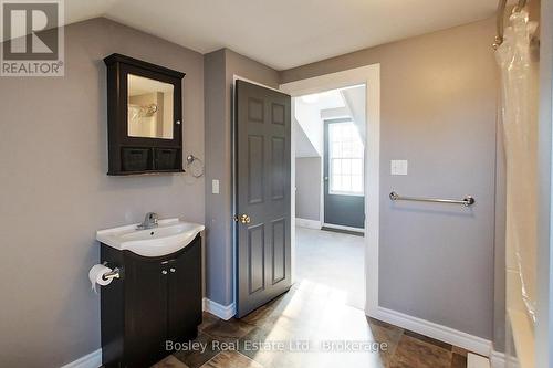 164 Union Street, Meaford, ON - Indoor