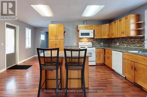 164 Union Street, Meaford, ON - Indoor Photo Showing Kitchen