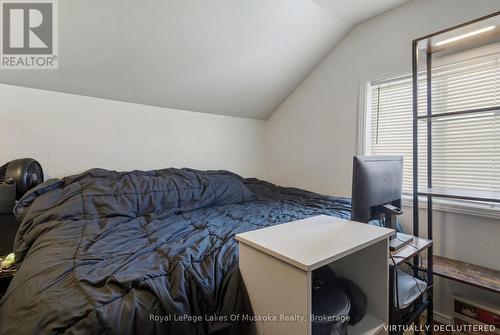 60 West Road W, Huntsville (Chaffey), ON - Indoor Photo Showing Bedroom