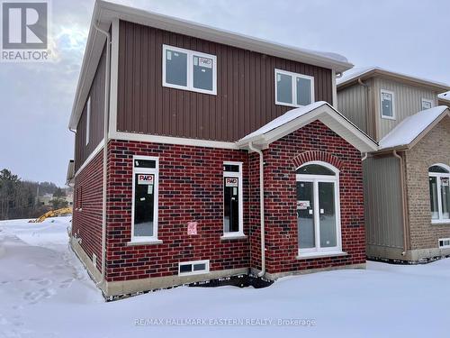2nd floor Bedrooms 2 and 3 face backyard - 34 Coldbrook Drive, Cavan Monaghan (Millbrook Village), ON - Outdoor