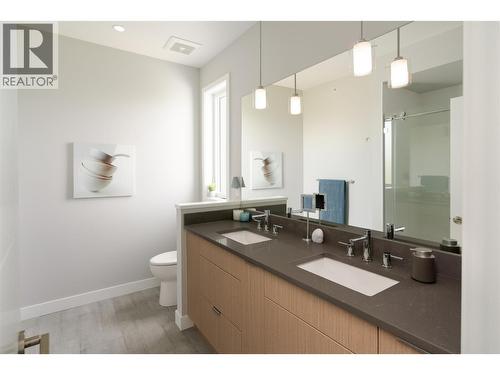 Ensuite - 3719 Woodsdale Road Unit# 17, Lake Country, BC - Indoor Photo Showing Bathroom