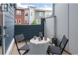 Balcony off kitchen - 