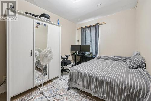 Unit 2-bedroom #2 - 148 Suffolk Street W, Guelph (Downtown), ON - Indoor Photo Showing Bedroom