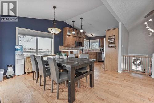 95048 River Ridge Road, Rural Lethbridge County, AB - Indoor Photo Showing Dining Room