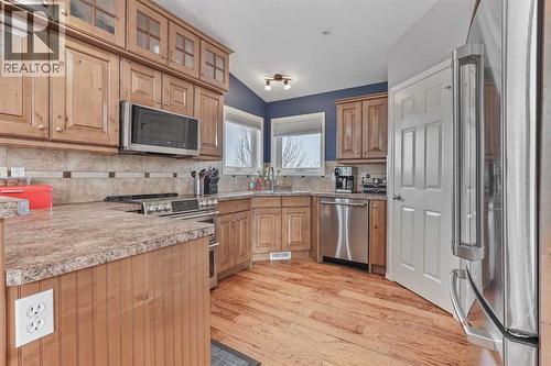 95048 River Ridge Road, Rural Lethbridge County, AB - Indoor Photo Showing Kitchen