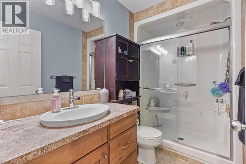 95048 River Ridge Road, Rural Lethbridge County, AB - Indoor Photo Showing Bathroom