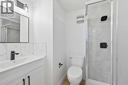 Ensuite washroom in primary bedroom basement - 