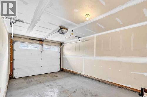 403 Sage Hill Grove Nw, Calgary, AB - Indoor Photo Showing Garage