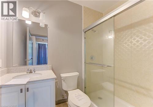 321 Spruce Street Unit# 102, Waterloo, ON - Indoor Photo Showing Bathroom