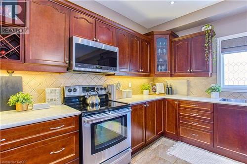 52 Biggs Avenue, Ancaster, ON - Indoor Photo Showing Kitchen