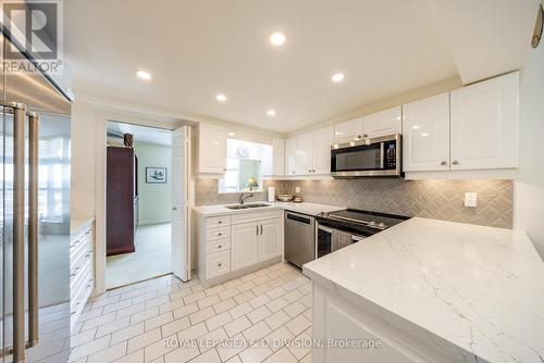 1710 - 65 Spring Garden Avenue, Toronto, ON - Indoor Photo Showing Kitchen With Double Sink