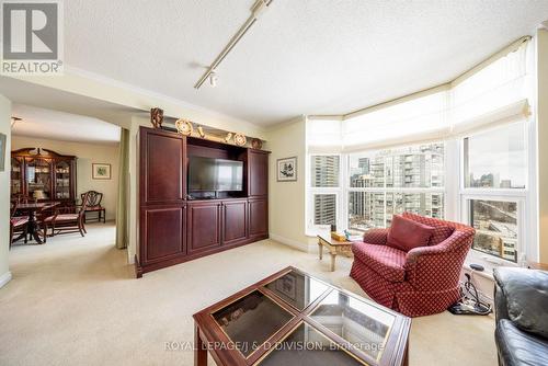 1710 - 65 Spring Garden Avenue, Toronto, ON - Indoor Photo Showing Living Room