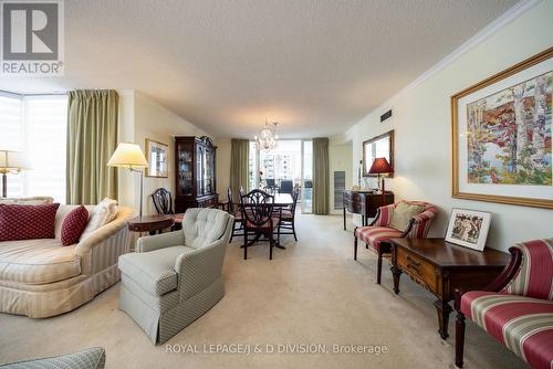 1710 - 65 Spring Garden Avenue, Toronto, ON - Indoor Photo Showing Living Room