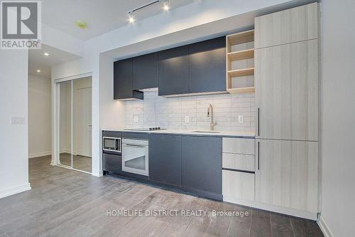 3202 - 55 Mercer Street, Toronto, ON - Indoor Photo Showing Kitchen With Upgraded Kitchen