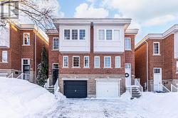 59 HALSEY AVENUE  Toronto, ON M4B 1A6