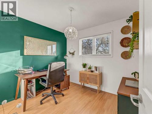 23 Ross Haven Avenue Se, Medicine Hat, AB - Indoor Photo Showing Other Room