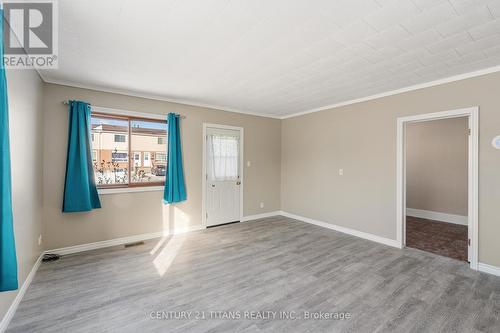 700 Wallace Street, Chatham-Kent, ON - Indoor Photo Showing Other Room