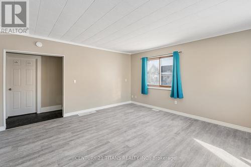 700 Wallace Street, Chatham-Kent, ON - Indoor Photo Showing Other Room