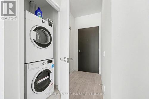 2009 - 39 Mary Street, Barrie, ON - Indoor Photo Showing Laundry Room