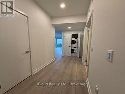 517 - 1 FAIRVIEW ROAD E  Mississauga, ON L5A 4C6