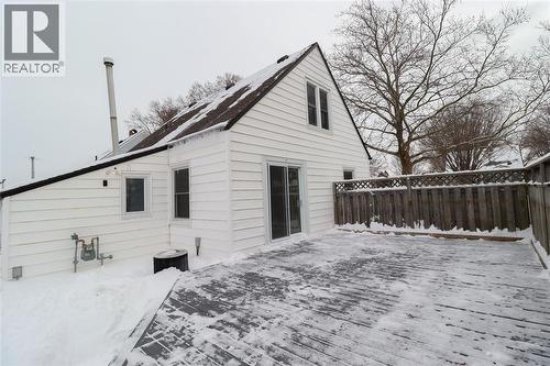 107 Walnut Avenue North, Sarnia, ON - Outdoor