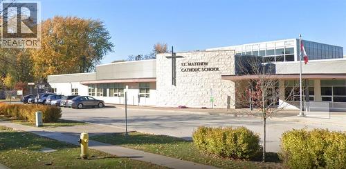 107 Walnut Avenue North, Sarnia, ON - Outdoor