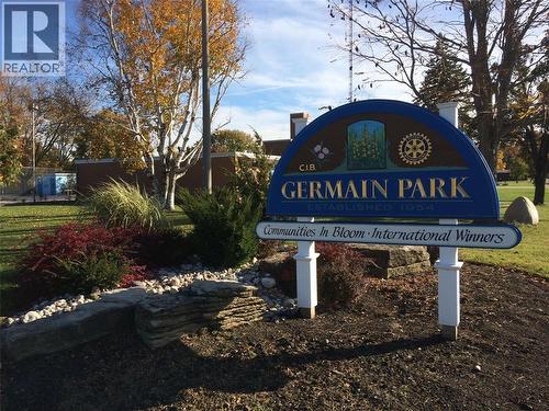 107 Walnut Avenue North, Sarnia, ON - Outdoor