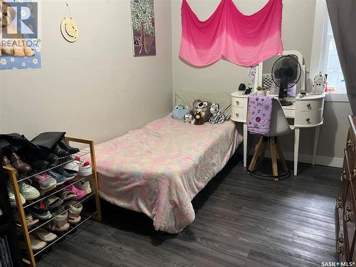 1447 Robinson Street, Regina, SK - Indoor Photo Showing Bedroom