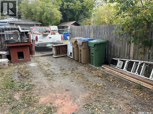 1447 Robinson Street, Regina, SK - Outdoor