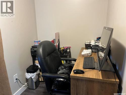 1447 Robinson Street, Regina, SK - Indoor