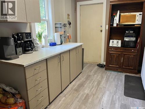 1447 Robinson Street, Regina, SK - Indoor