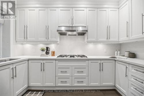 46 Bernard Avenue, Toronto (Annex), ON - Indoor Photo Showing Kitchen With Upgraded Kitchen