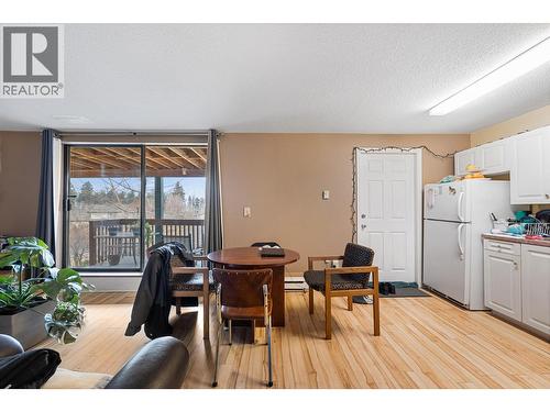 5267 Chute Lake Road, Kelowna, BC - Indoor