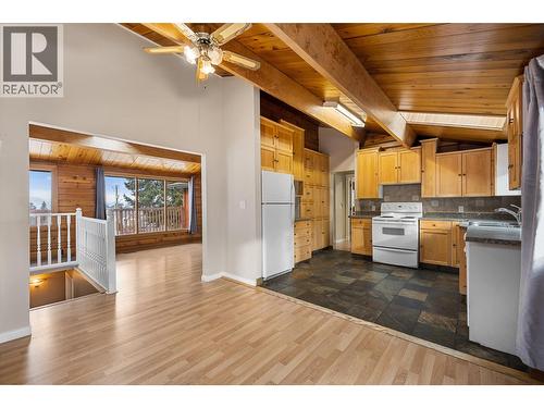 5267 Chute Lake Road, Kelowna, BC - Indoor